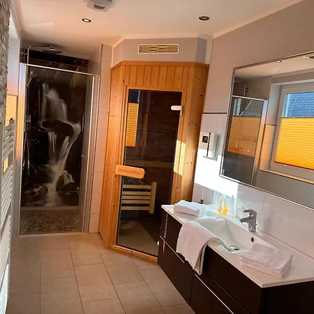 Waterfront Am 高恩莱宾